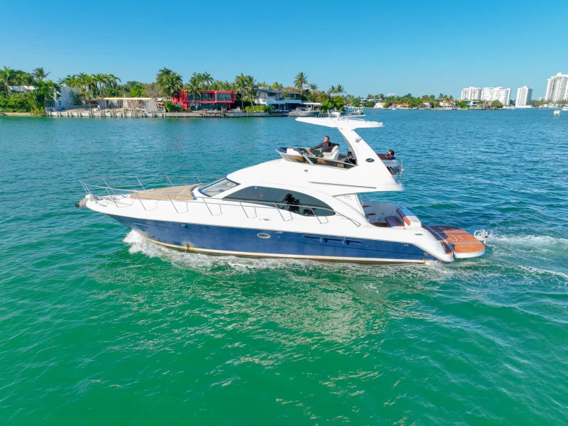 Sea Ray 48