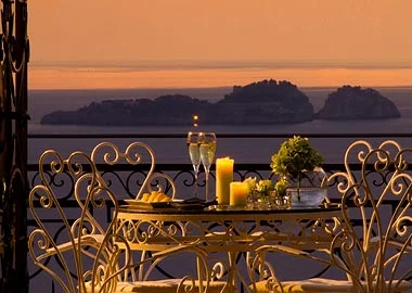 Dining terrace with sea views on the Positano cliffside