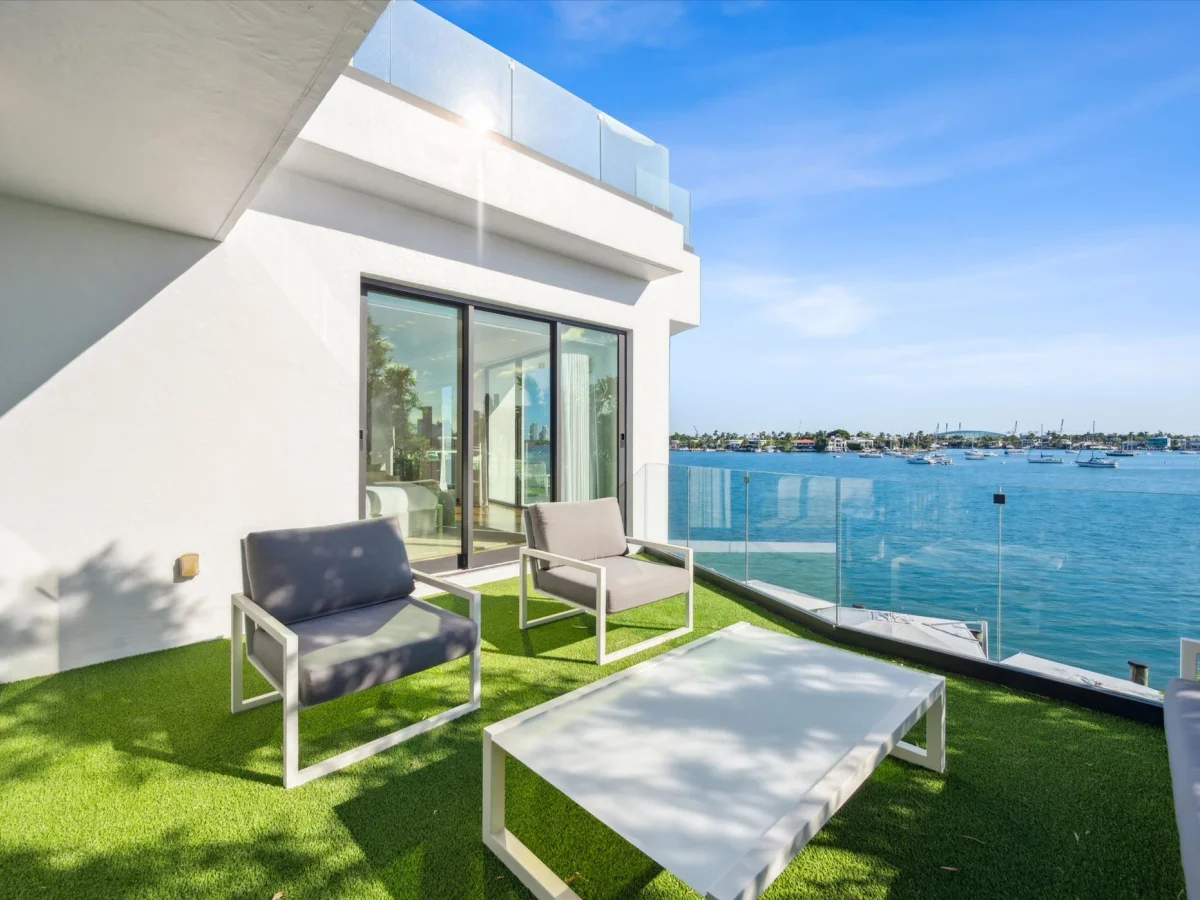 Villa Savant, an eight-bedroom Miami estate, the premium large-group base for a World Cup party