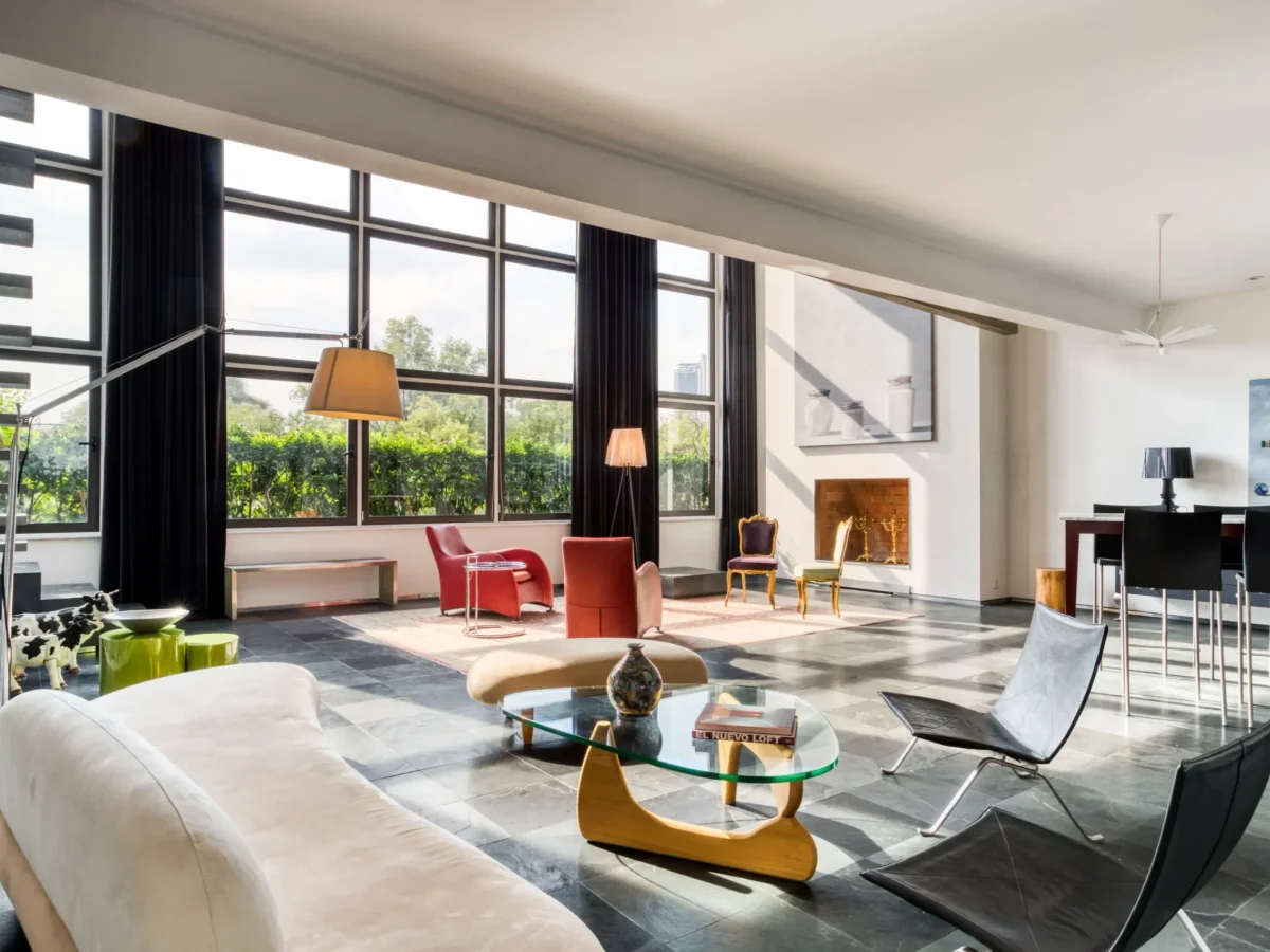 Elegant Mexico City townhouse in Roma Norte