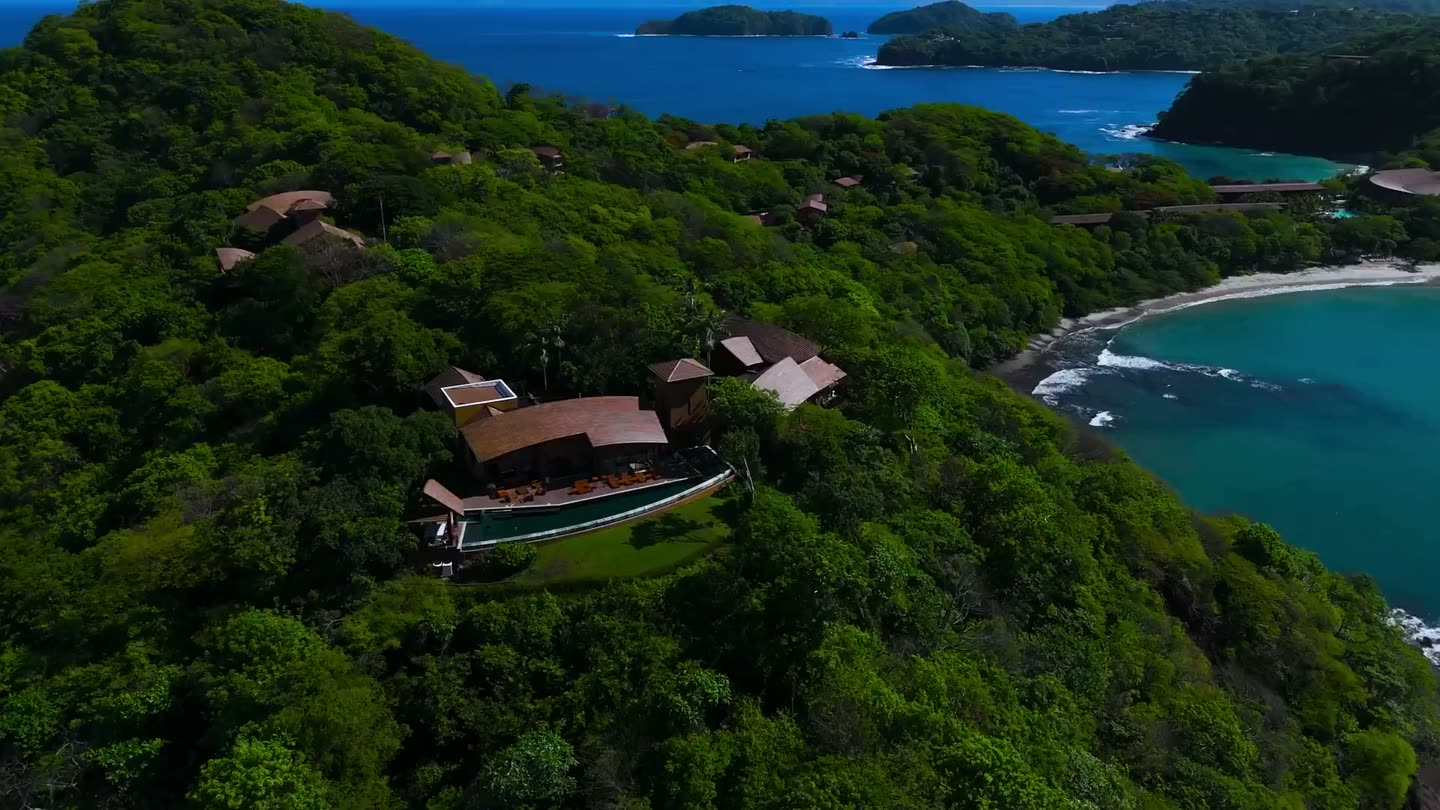 Luxury villa with ocean view
